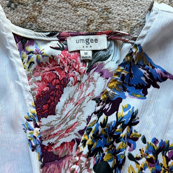Umgee flowing top. - Picture 3 of 6